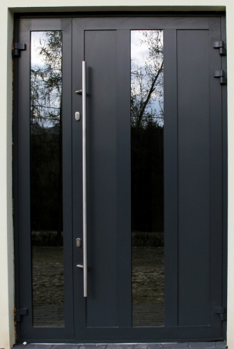 Drzwi aluminiowe (robimy drzwi stalowe/metalowe)– gdzie warto je zamontować?